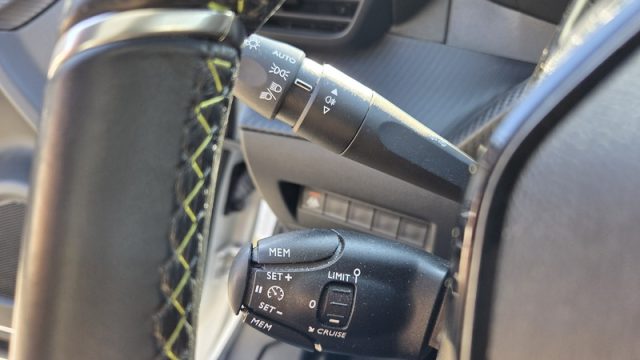 PEUGEOT 2008 usata, con Vivavoce