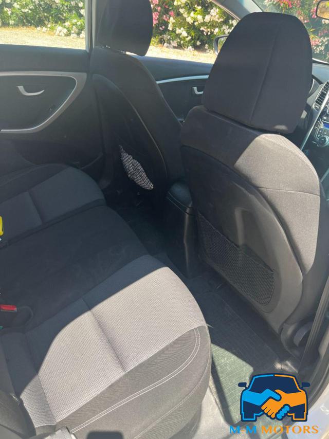 HYUNDAI i30 usata, con Sedile posteriore sdoppiato