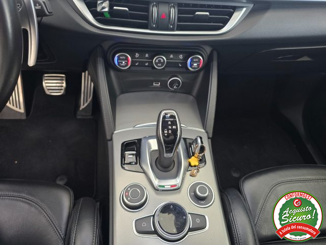 ALFA ROMEO Stelvio usata, con Autoradio digitale