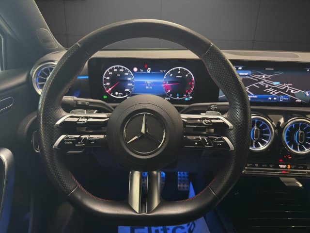 MERCEDES-BENZ A 180 usata, con Controllo automatico clima