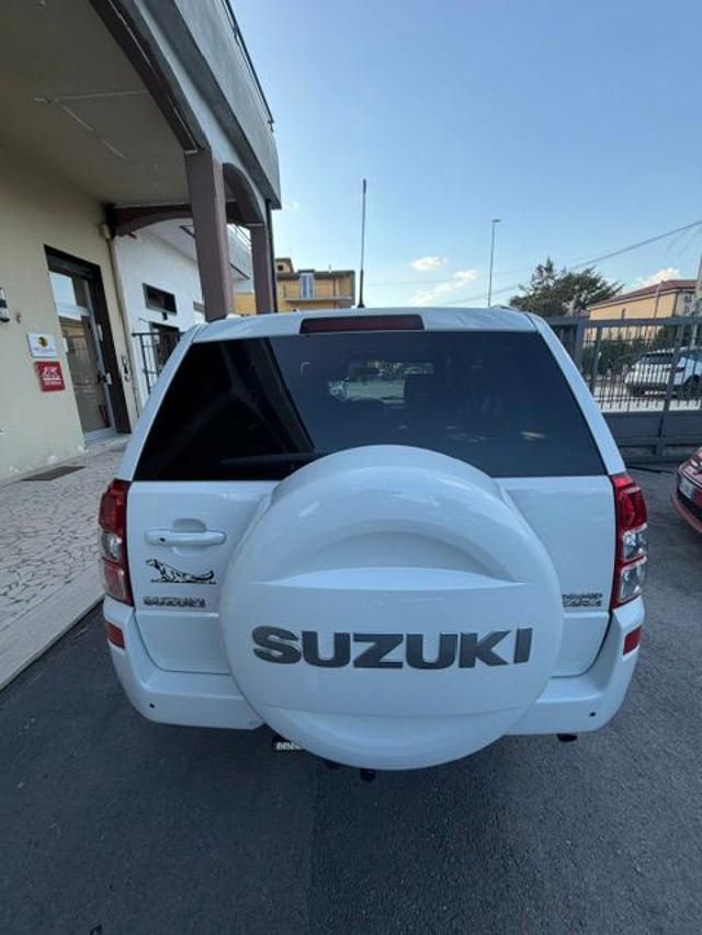 SUZUKI Grand Vitara usata, con Autoradio