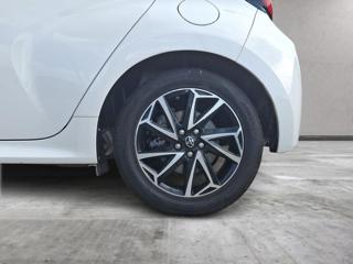TOYOTA Yaris usata, con Bluetooth