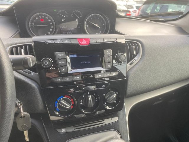 LANCIA Ypsilon usata, con Cronologia tagliandi