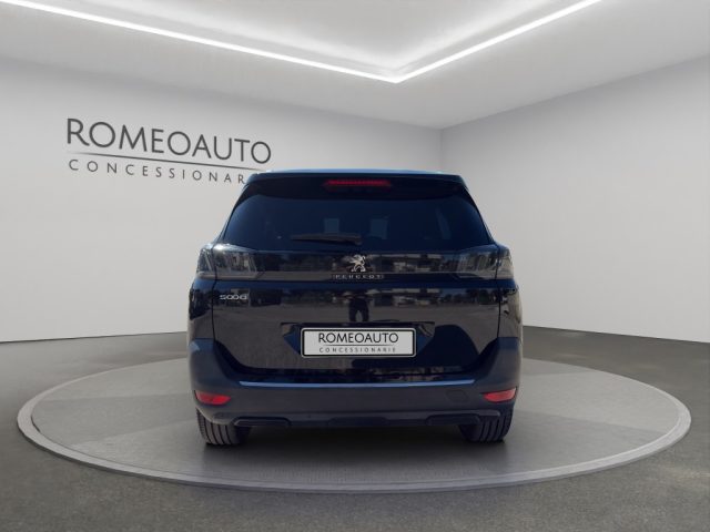 PEUGEOT 5008 usata, con Autoradio