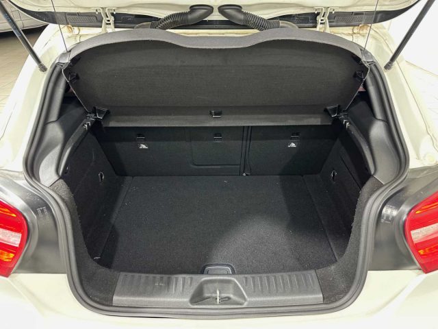 MERCEDES-BENZ A 45 AMG usata, con Riconoscimento dei segnali stradali