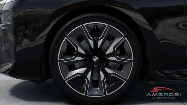 BMW i7 usata 7