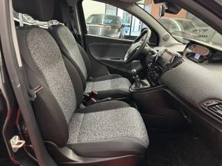 LANCIA Ypsilon usata, con Fendinebbia