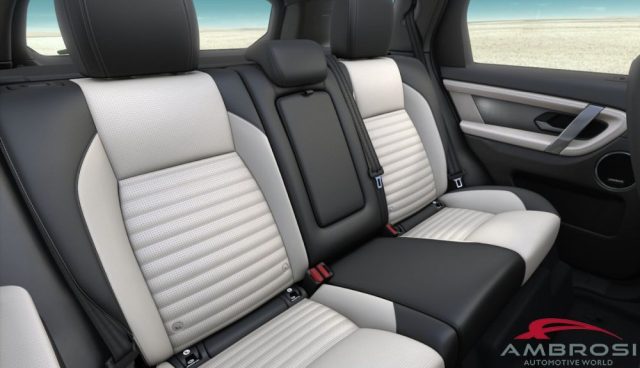 LAND ROVER Discovery Sport usata 11