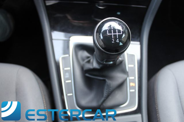 VOLKSWAGEN Golf usata, con Chiusura centralizzata