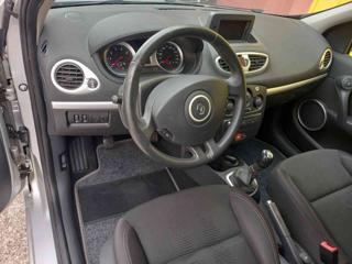 RENAULT Clio usata, con Sistema di navigazione