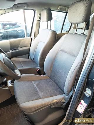 RENAULT Modus usata 22