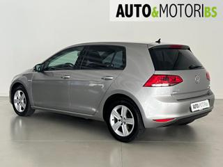 VOLKSWAGEN Golf usata, con Autoradio