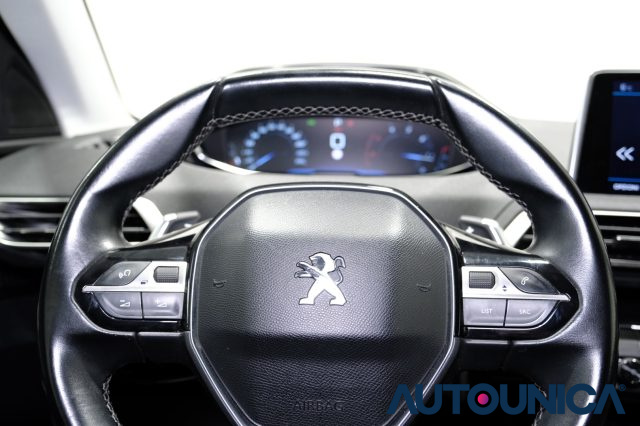 PEUGEOT 3008 usata, con Boardcomputer