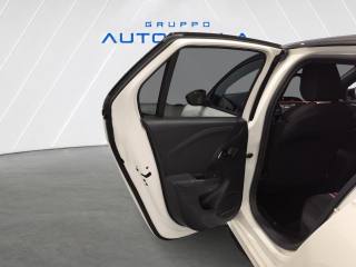 OPEL Corsa usata, con Autoradio digitale
