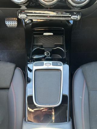 MERCEDES-BENZ A 180 usata, con Cronologia tagliandi