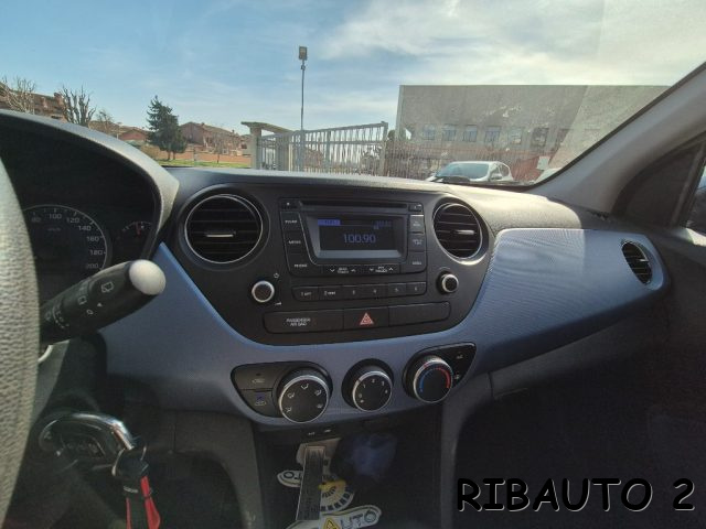 HYUNDAI i10 usata, con Lettore CD