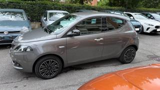 LANCIA Ypsilon usata, con Autoradio digitale