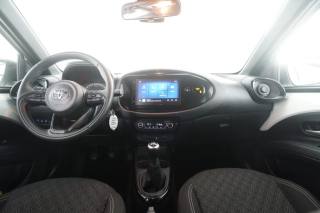 TOYOTA Aygo X usata 10