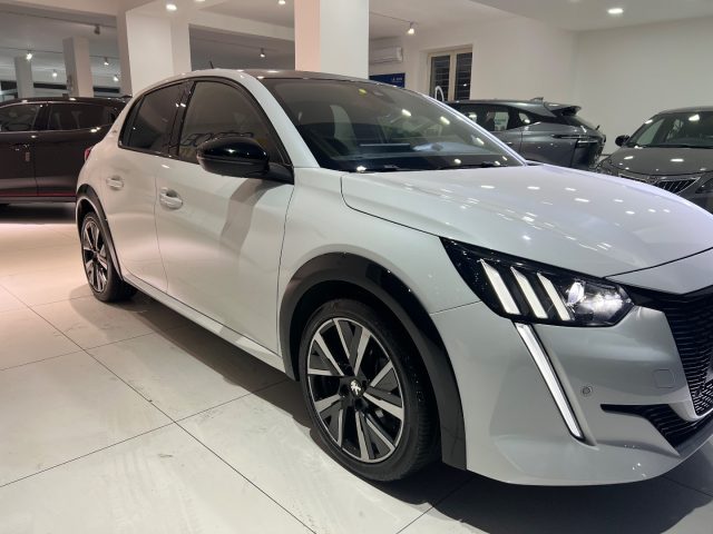 PEUGEOT 208 usata, con Autoradio