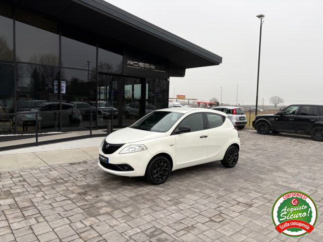 LANCIA Ypsilon usata, con Airbag