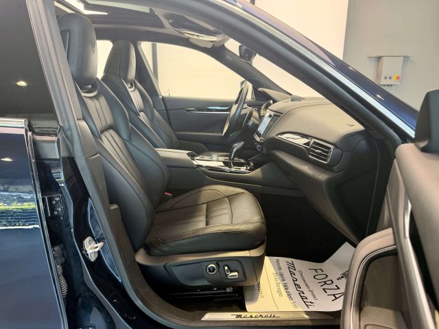 MASERATI Levante usata, con Fendinebbia