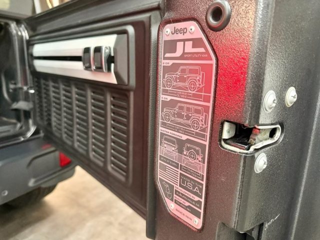 JEEP Wrangler usata, con Controllo vocale