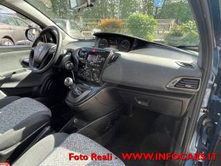 LANCIA Ypsilon usata, con Luci diurne