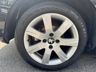 PEUGEOT 308 usata, con Volante in pelle