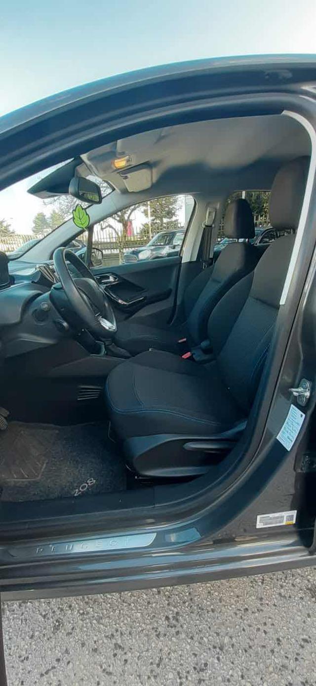PEUGEOT 208 usata, con Specchietti laterali elettrici