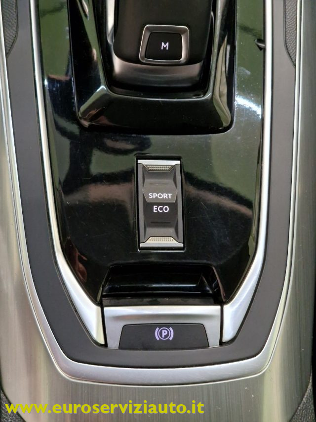 PEUGEOT 308 usata, con Bracciolo
