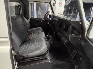 LAND ROVER Defender usata 15