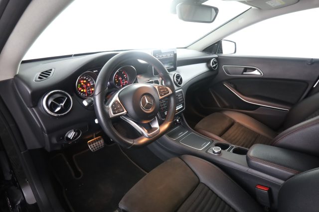 MERCEDES-BENZ CLA 200 usata 1