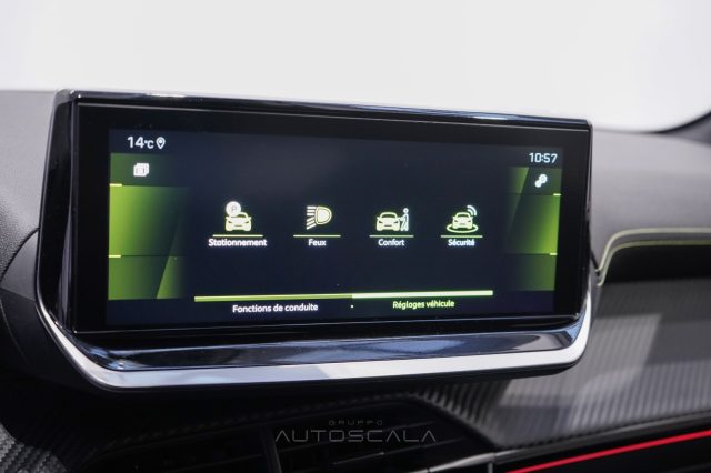 PEUGEOT 208 usata, con Volante in pelle
