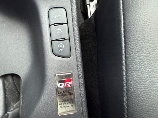 TOYOTA Yaris usata, con Fendinebbia