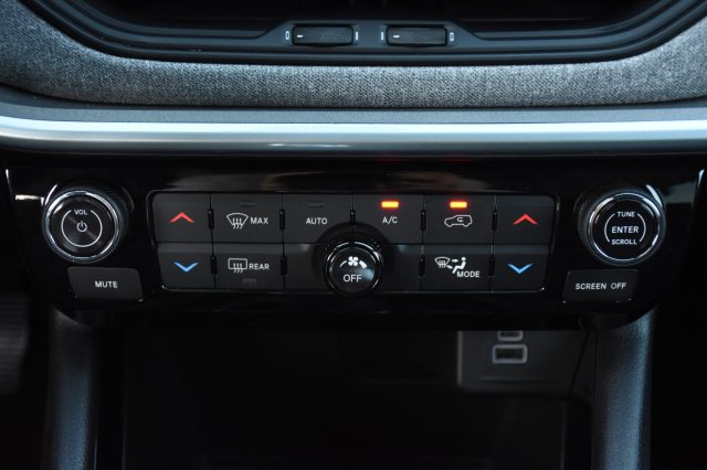 JEEP Compass usata, con Sistema di navigazione