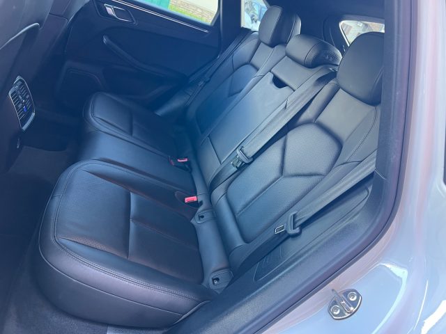 PORSCHE Macan usata, con Sistema di navigazione