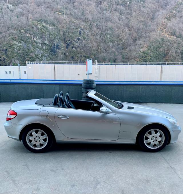 MERCEDES-BENZ SLK 200 usata, con Climatizzatore