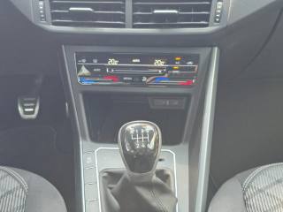 VOLKSWAGEN Taigo usata, con Autoradio digitale
