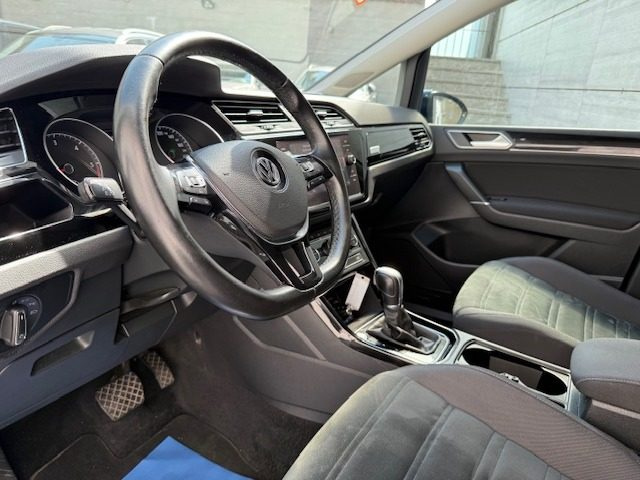 VOLKSWAGEN Touran usata, con Climatizzatore