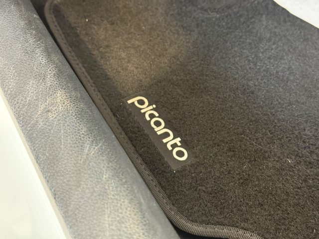 KIA Picanto usata 16