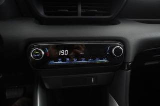 TOYOTA Yaris usata 14