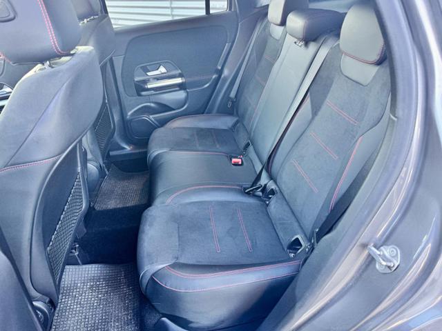 MERCEDES-BENZ GLA 180 usata, con Sedili riscaldati