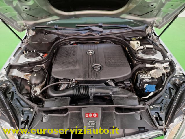 MERCEDES-BENZ E 220 usata 43