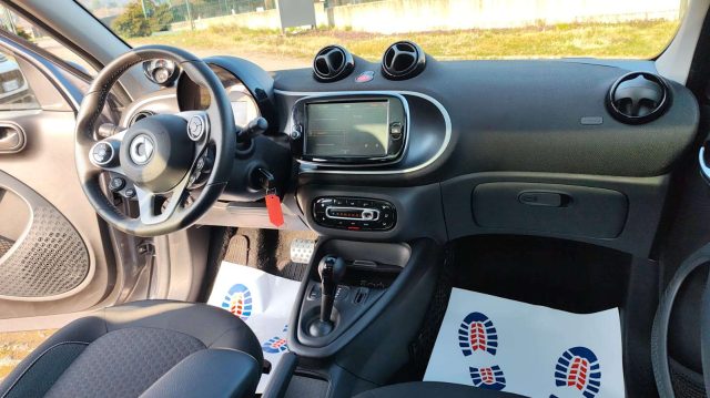 SMART ForFour usata, con USB