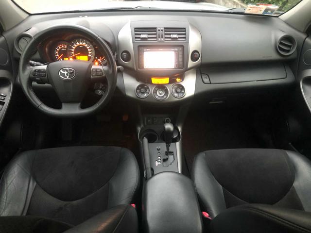 TOYOTA RAV 4 MY23 usata, con Fendinebbia