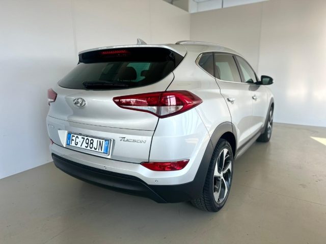 HYUNDAI Tucson usata, con Airbag