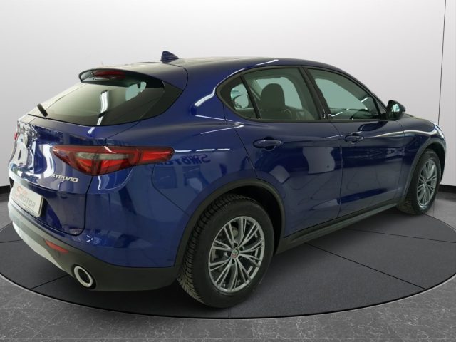 ALFA ROMEO Stelvio usata, con Autoradio digitale