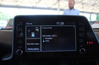 TOYOTA C-HR usata, con Specchietti laterali elettrici