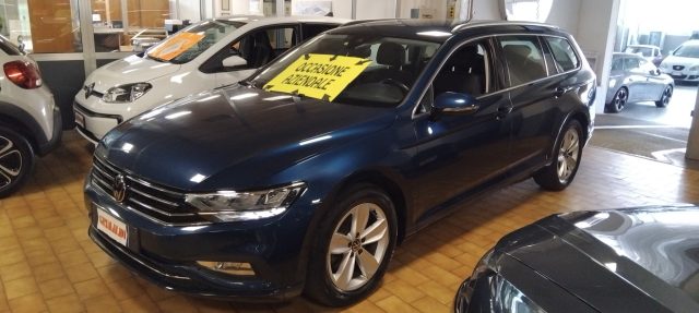 VOLKSWAGEN Passat Variant usata, con Airbag laterali