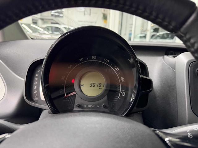 TOYOTA Aygo usata 18